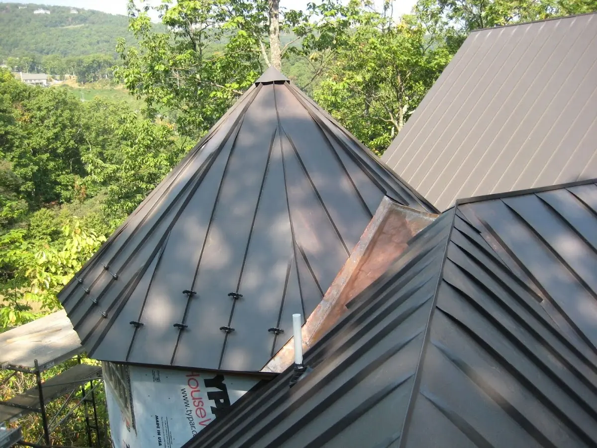 Professional Roof Tarp Installation by Craftsman Roofing in Manning
